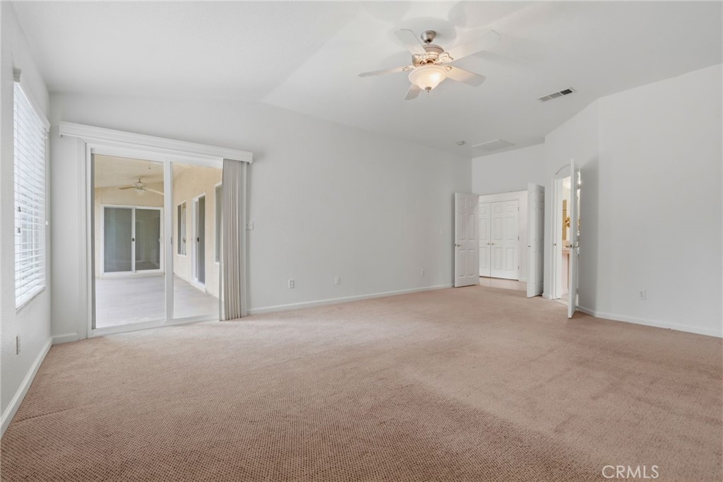 6111 W Pryor Ct, Visalia, CA 93277