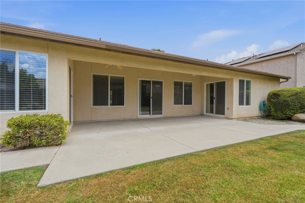6111 W Pryor Ct, Visalia, CA 93277