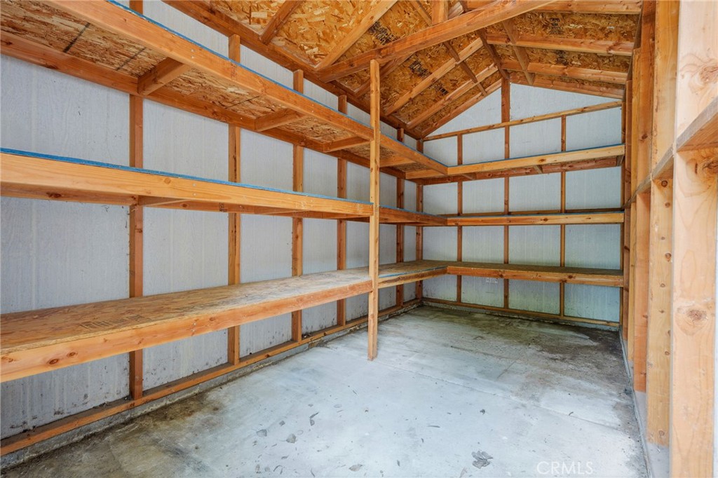 6111 W Pryor Ct, Visalia, CA 93277