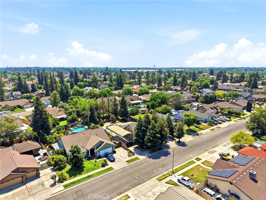 247 E Kennedy, Tulare, CA 93274