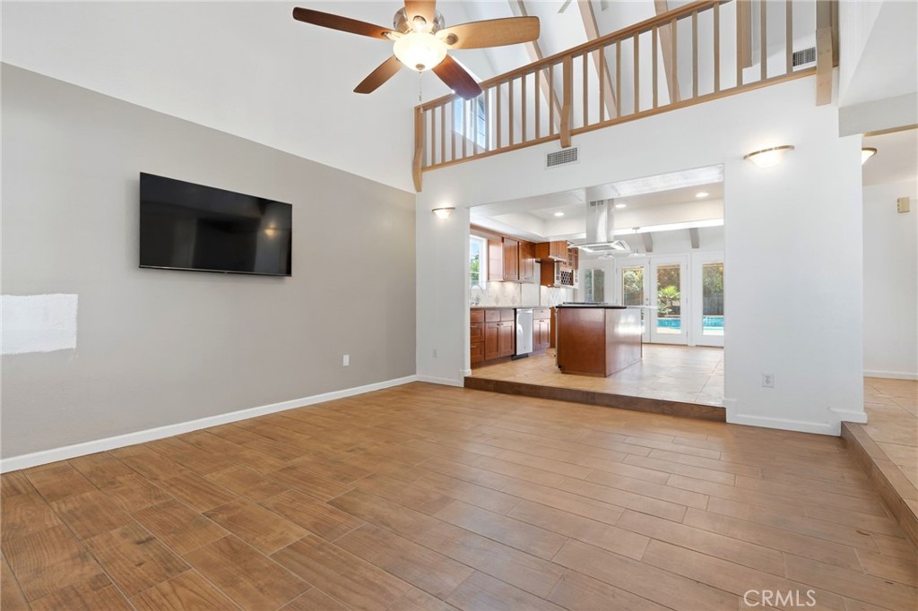 247 E Kennedy, Tulare, CA 93274