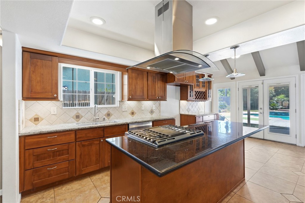 247 E Kennedy, Tulare, CA 93274