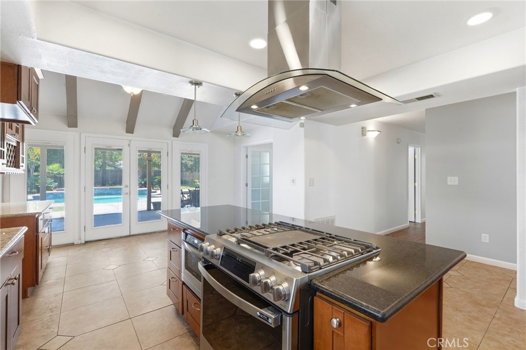 247 E Kennedy, Tulare, CA 93274