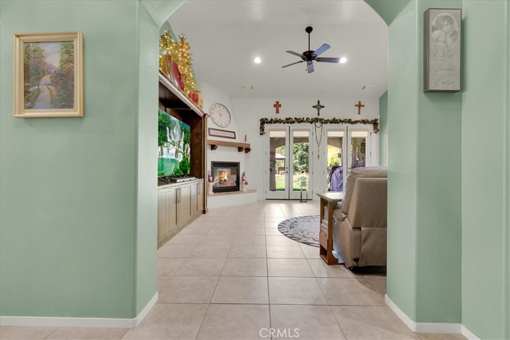 32815 Riverside, Springville, CA 93265