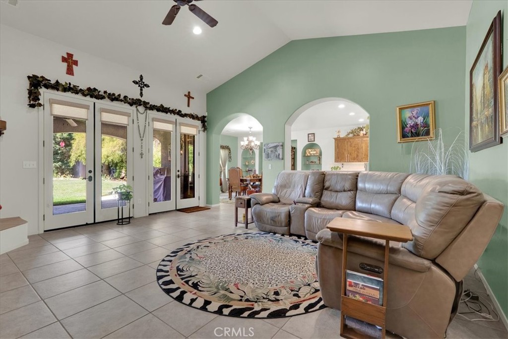 32815 Riverside, Springville, CA 93265