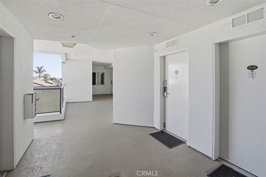 198 Main St #305, Pismo Beach, CA 93449