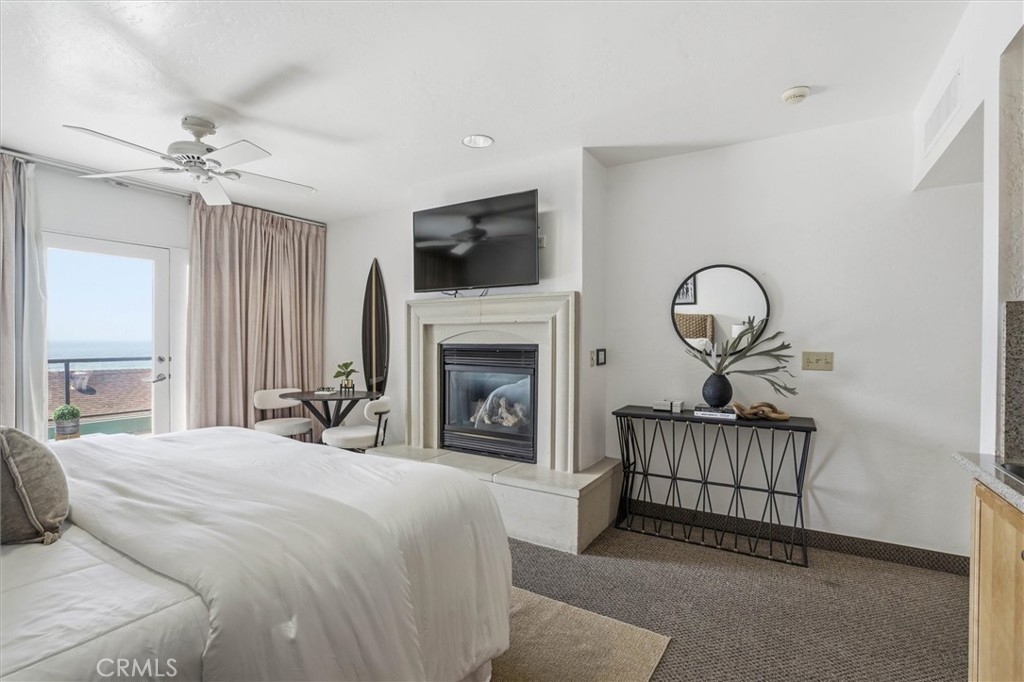 198 Main St #305, Pismo Beach, CA 93449