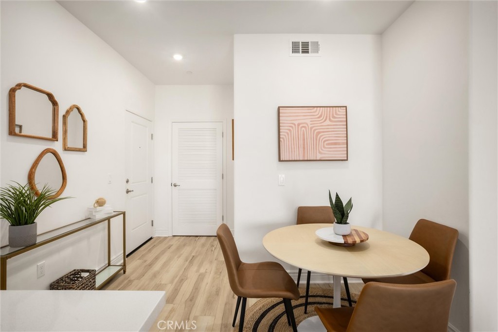 935 Madonna Rd #303, San Luis Obispo, CA 93405