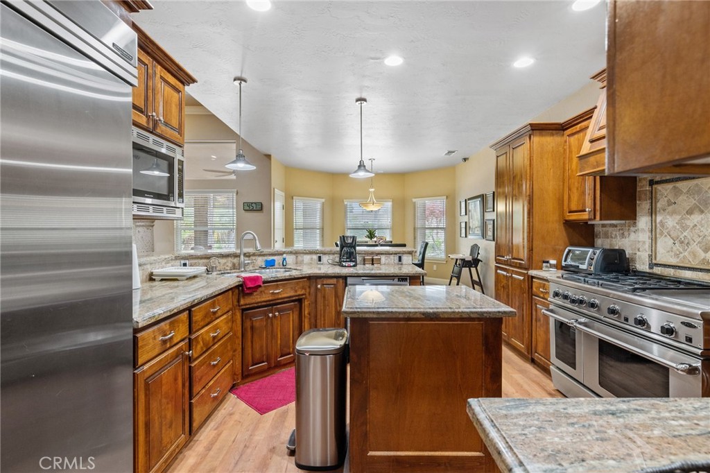 1928 S Shirk, Visalia, CA 93277