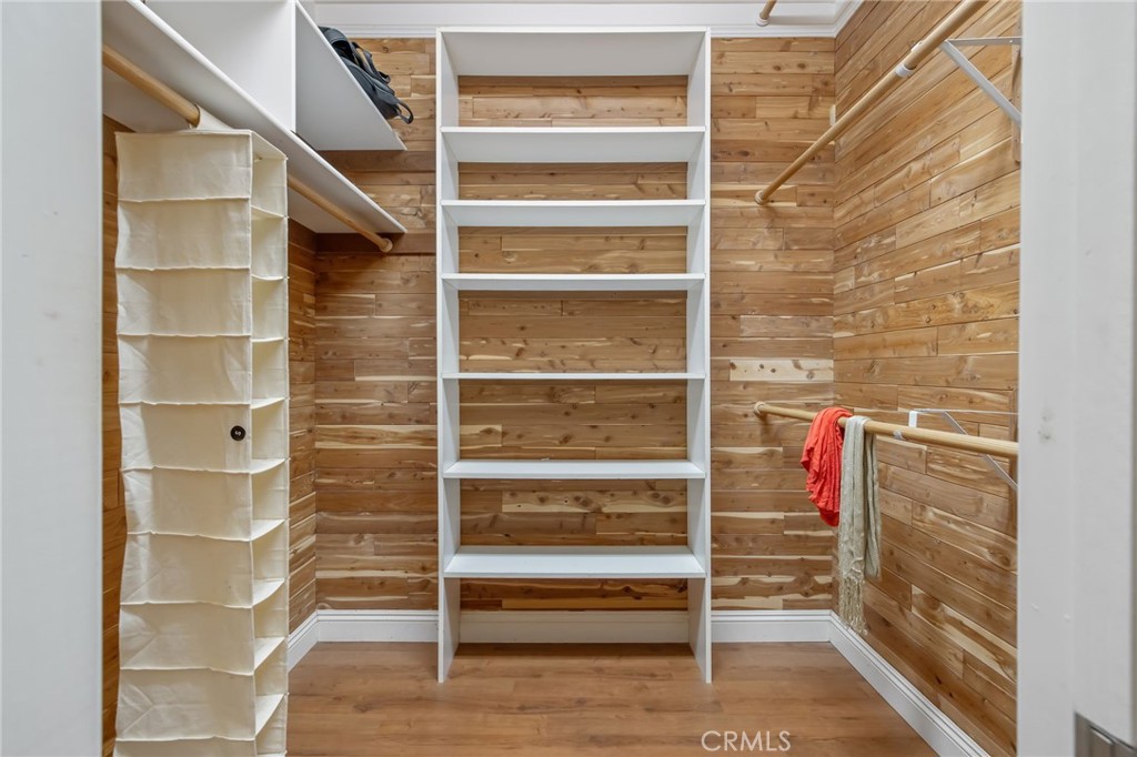 1928 S Shirk, Visalia, CA 93277