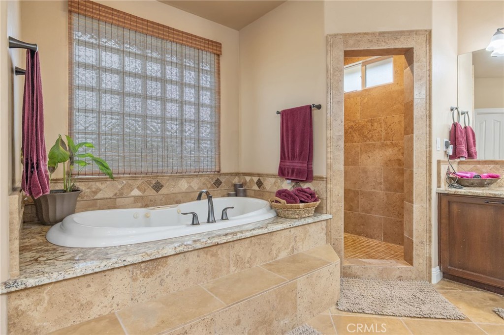 1928 S Shirk, Visalia, CA 93277