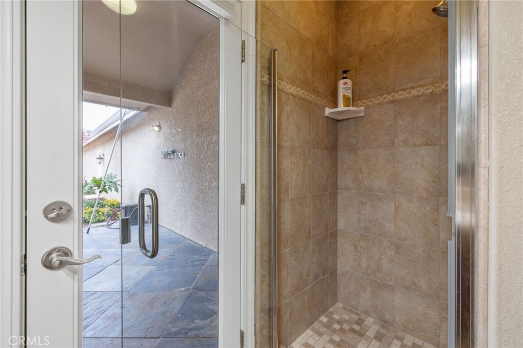 1928 S Shirk, Visalia, CA 93277