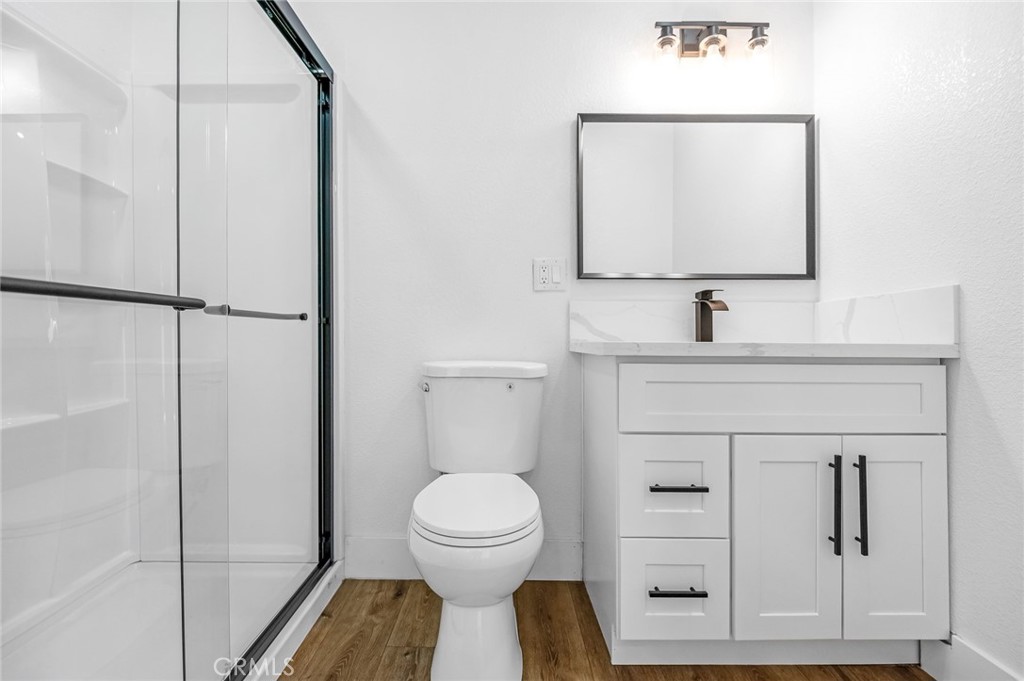 1644 N Tipton, Visalia, CA 93292