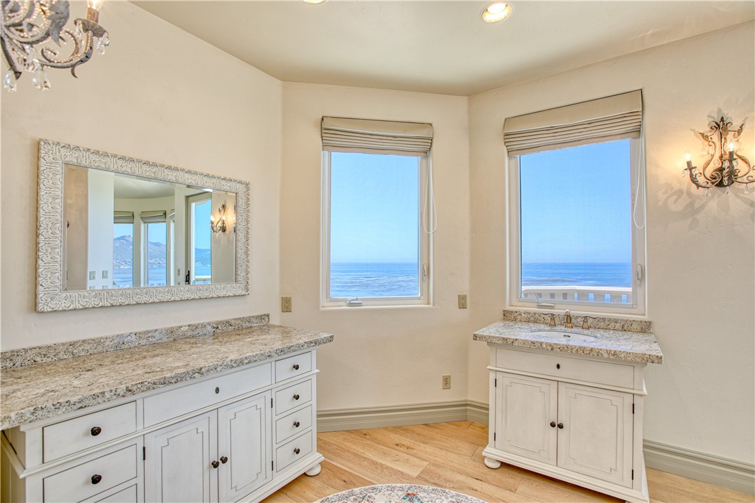 2569 Spyglass Dr, Pismo Beach, CA 93449