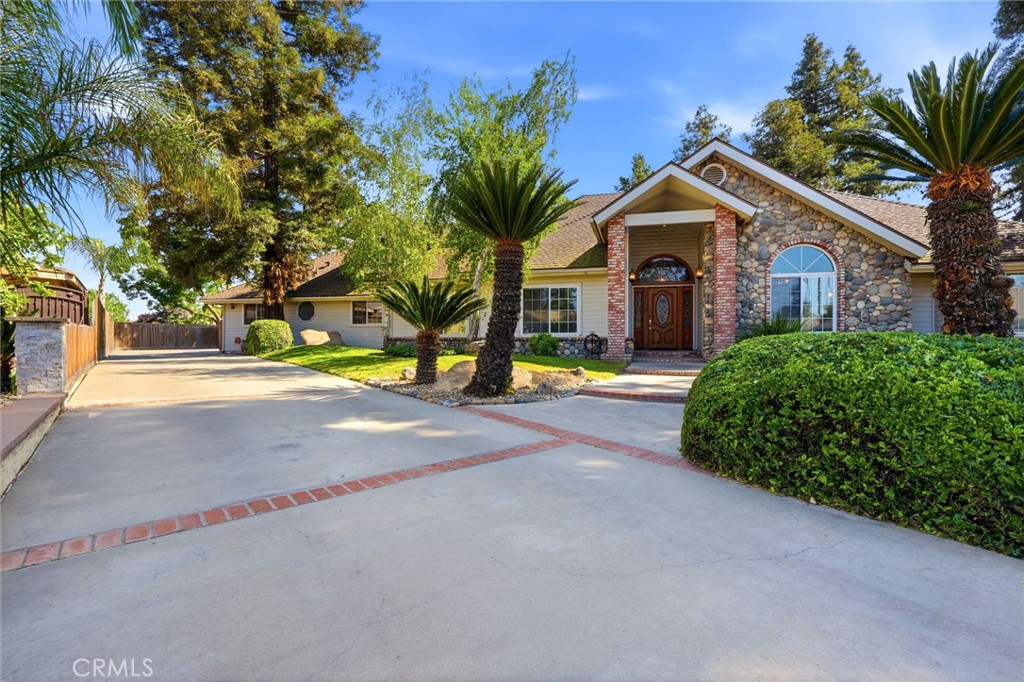 412 N Kanai, Porterville, CA 93257