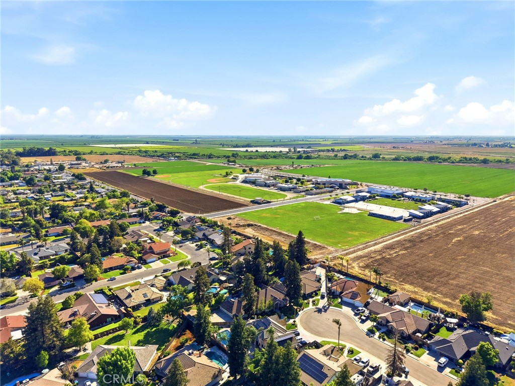 412 N Kanai, Porterville, CA 93257