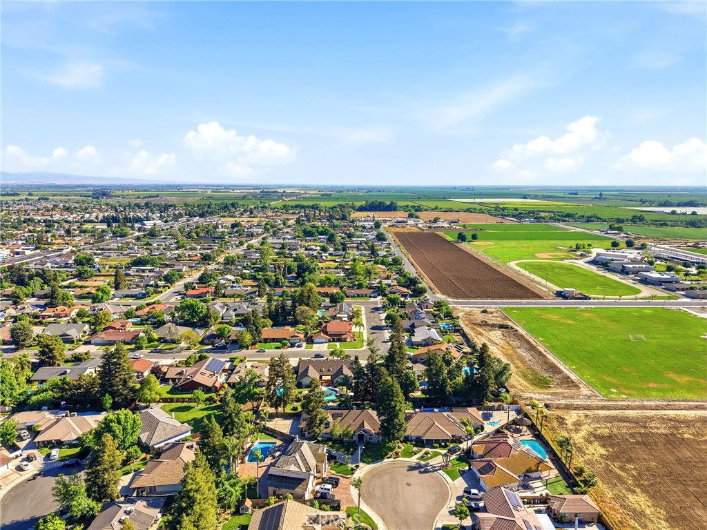 412 N Kanai, Porterville, CA 93257