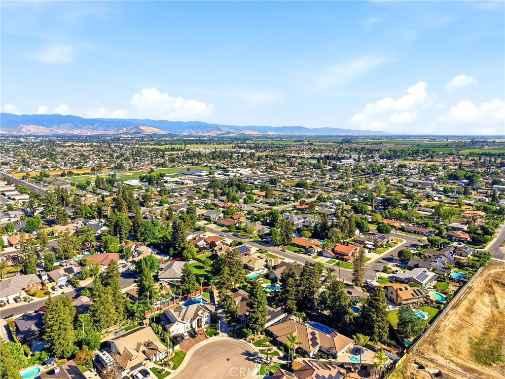 412 N Kanai, Porterville, CA 93257