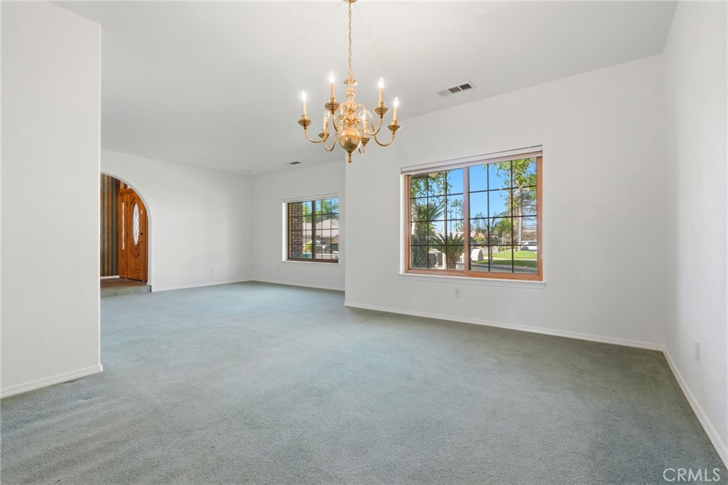 412 N Kanai, Porterville, CA 93257