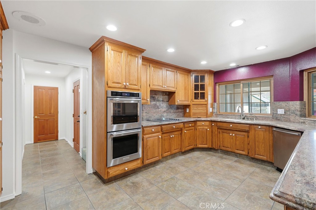 412 N Kanai, Porterville, CA 93257