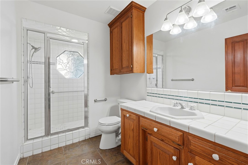 412 N Kanai, Porterville, CA 93257