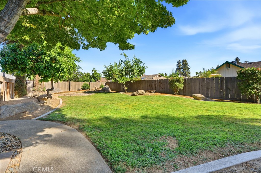 412 N Kanai, Porterville, CA 93257