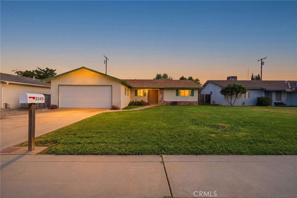3345 W Laurel, Visalia, CA 93277