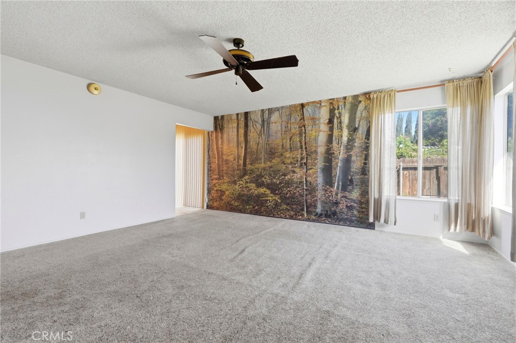 3345 W Laurel, Visalia, CA 93277