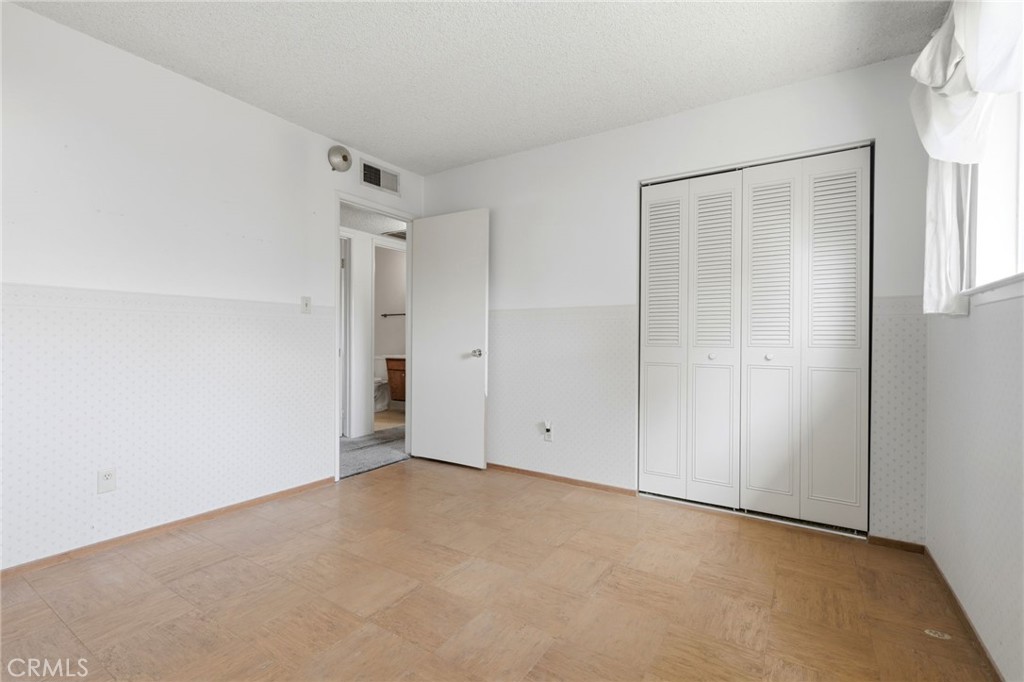 3345 W Laurel, Visalia, CA 93277