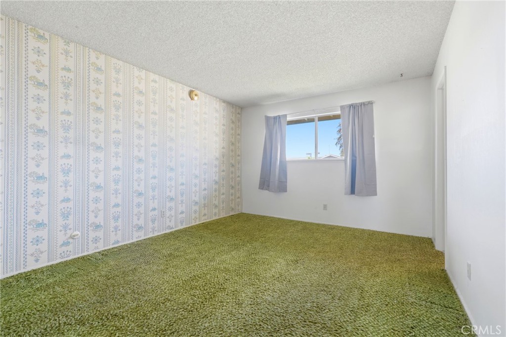 3345 W Laurel, Visalia, CA 93277