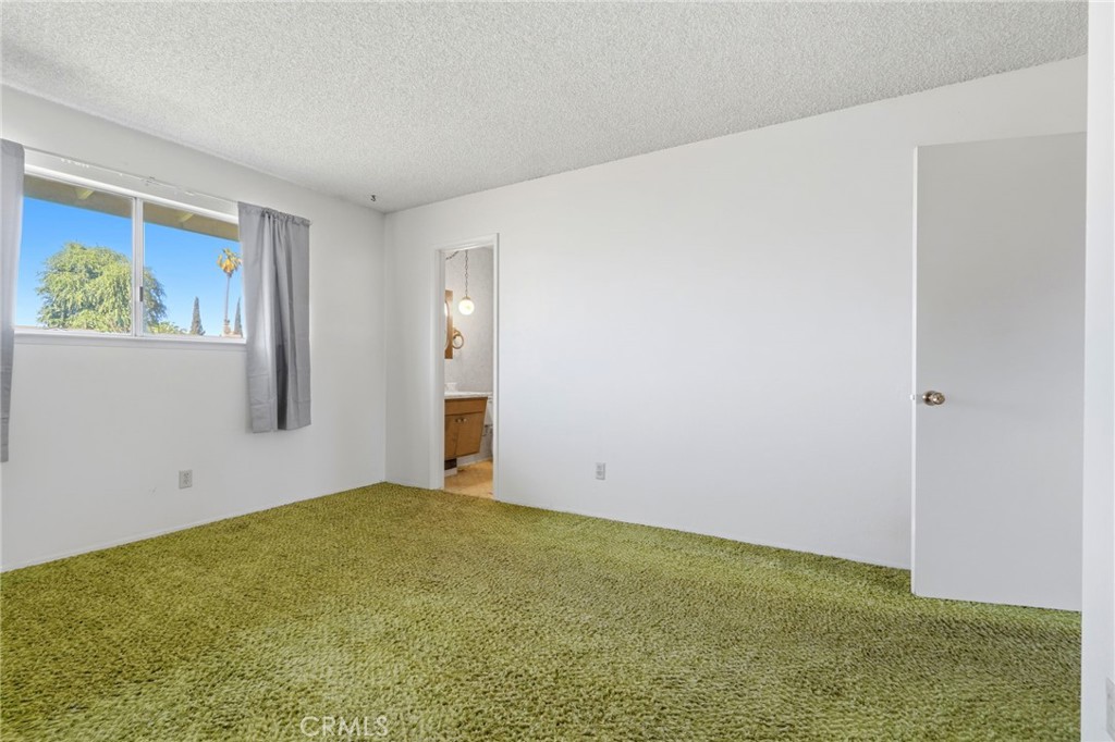 3345 W Laurel, Visalia, CA 93277