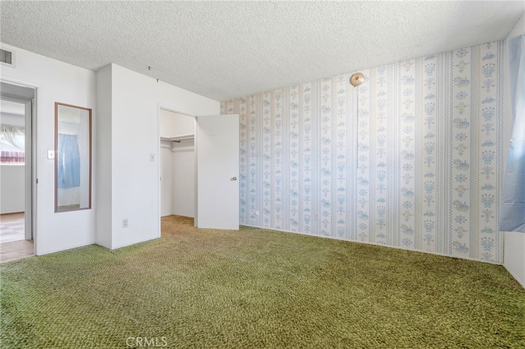 3345 W Laurel, Visalia, CA 93277