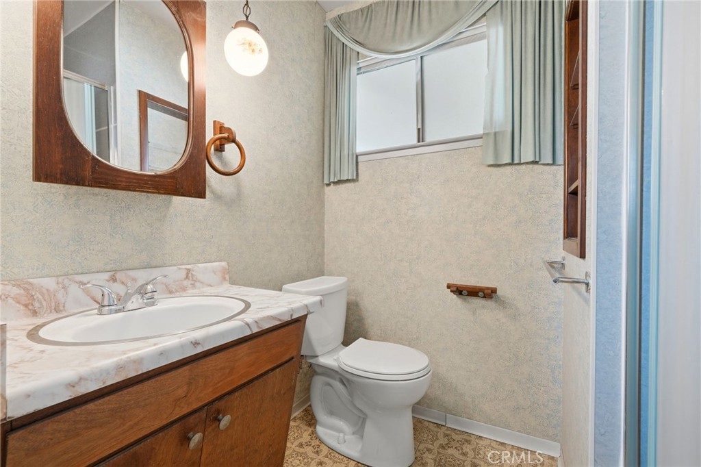 3345 W Laurel, Visalia, CA 93277