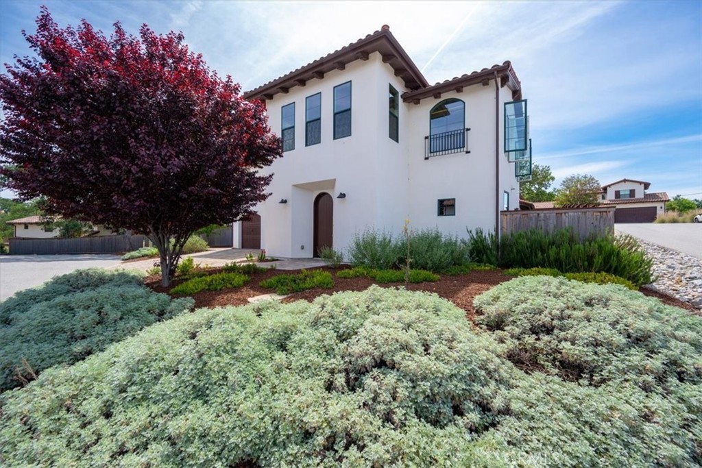 9320 Via Castillo, Atascadero, CA 93422