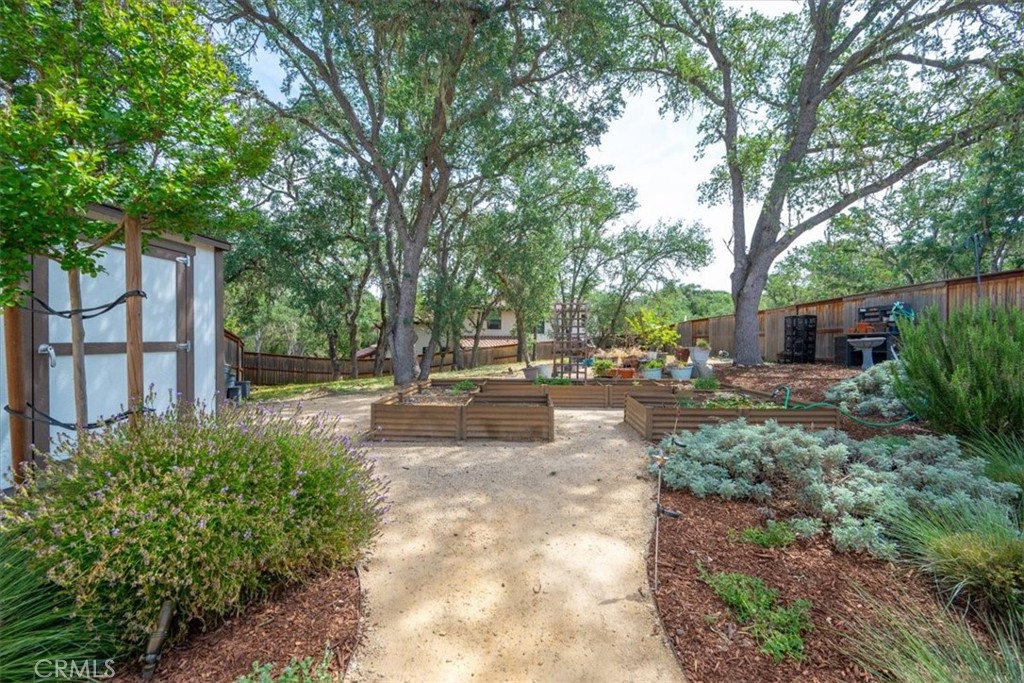 9320 Via Castillo, Atascadero, CA 93422