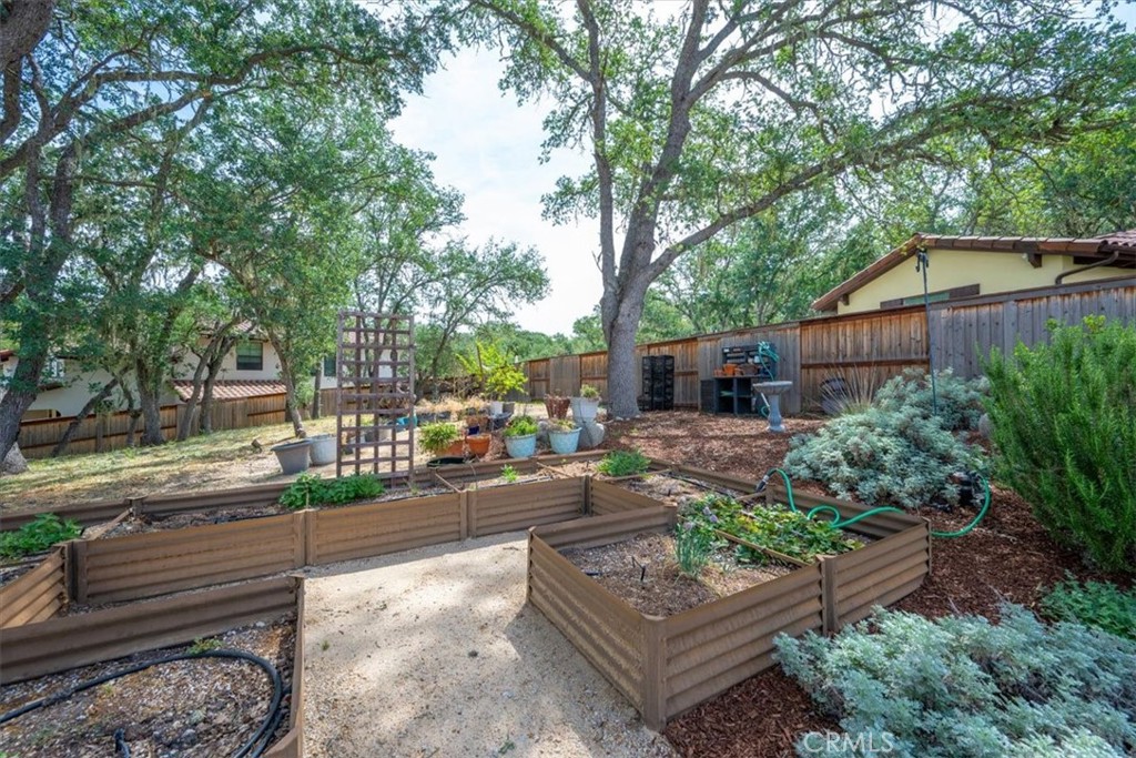 9320 Via Castillo, Atascadero, CA 93422