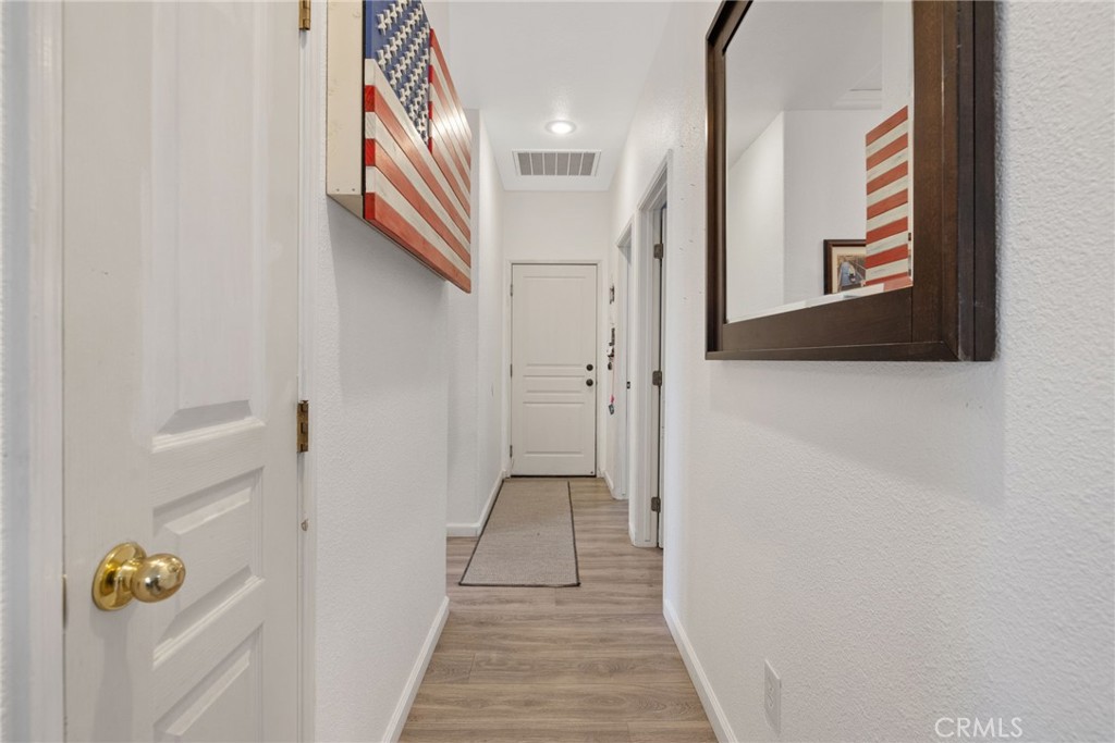 1963 W Merritt, Hanford, CA 93230