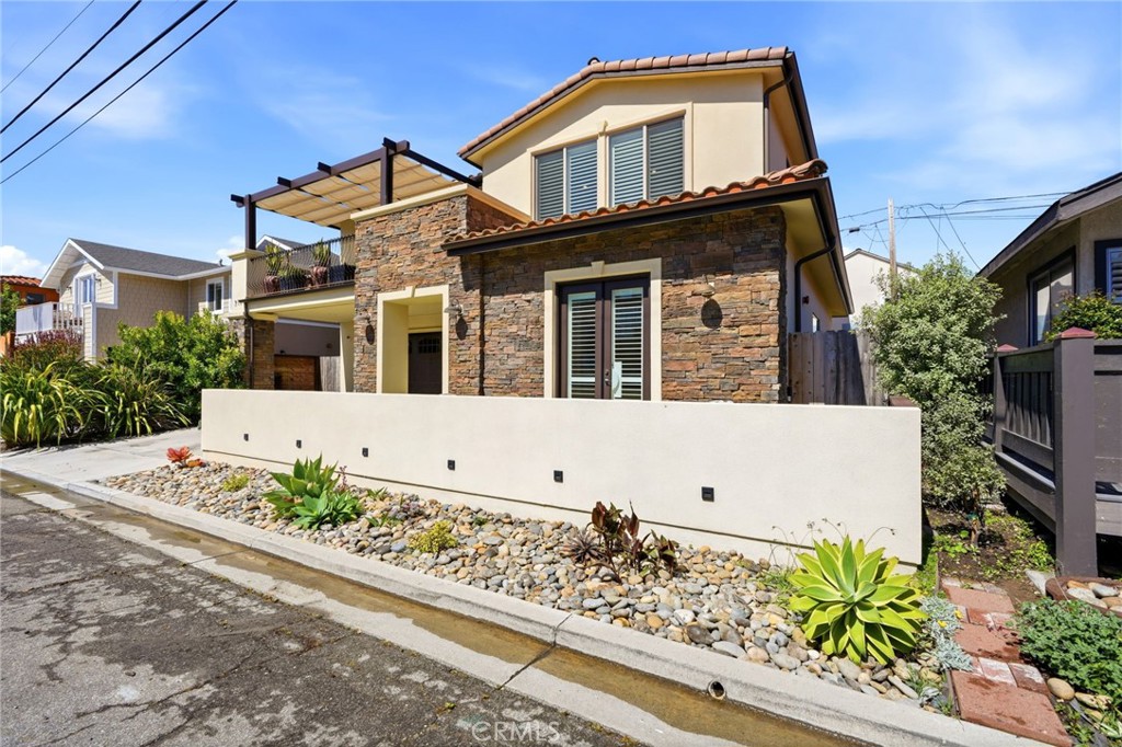 244 Boeker Ave, Pismo Beach, CA 93449