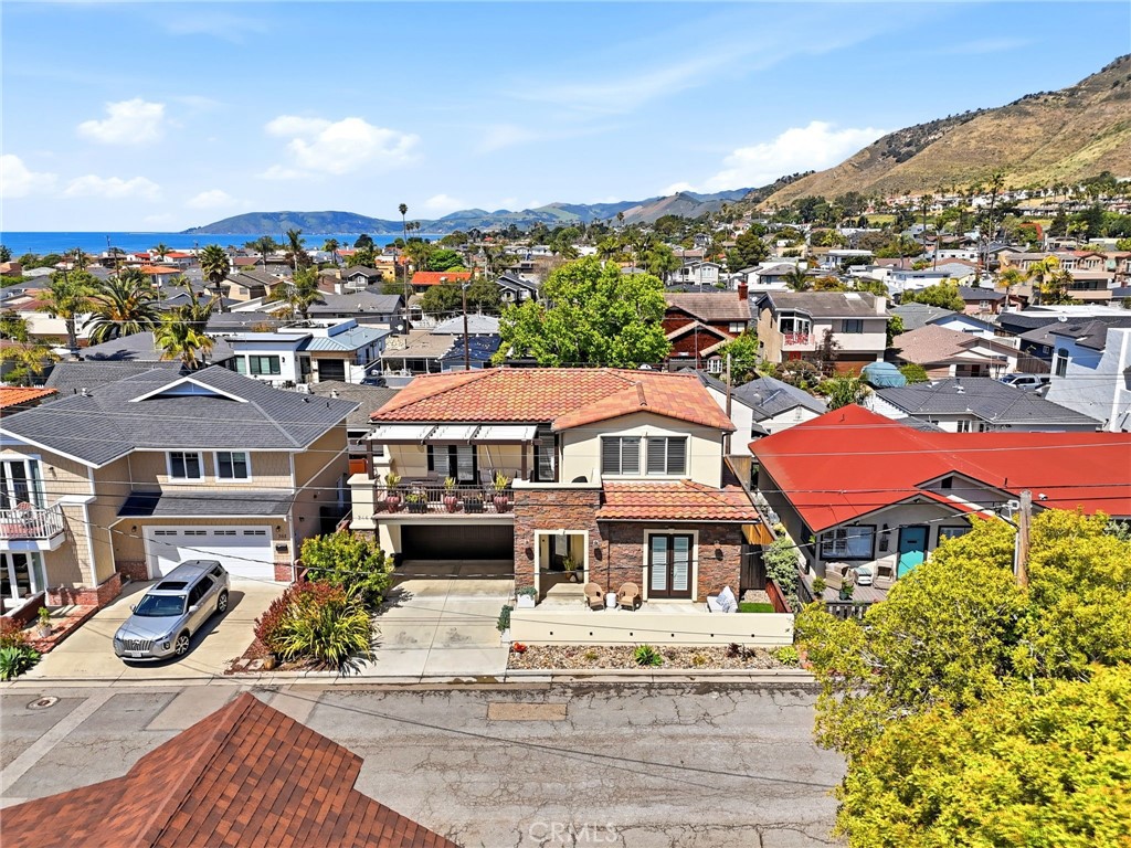 244 Boeker Ave, Pismo Beach, CA 93449