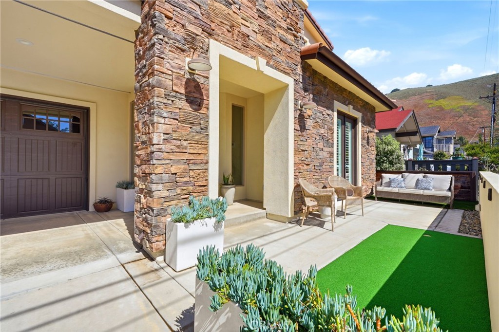 244 Boeker Ave, Pismo Beach, CA 93449