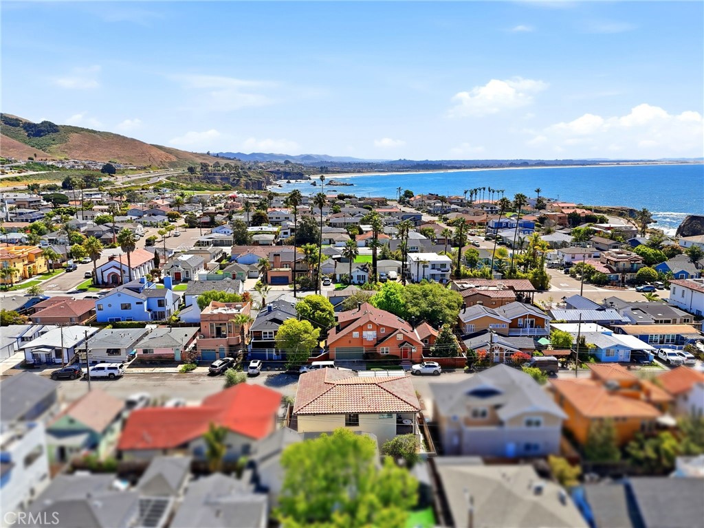 244 Boeker Ave, Pismo Beach, CA 93449
