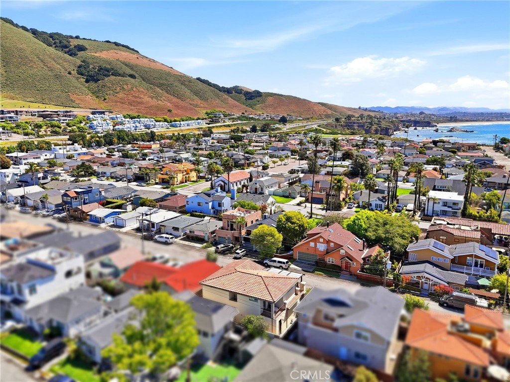 244 Boeker Ave, Pismo Beach, CA 93449