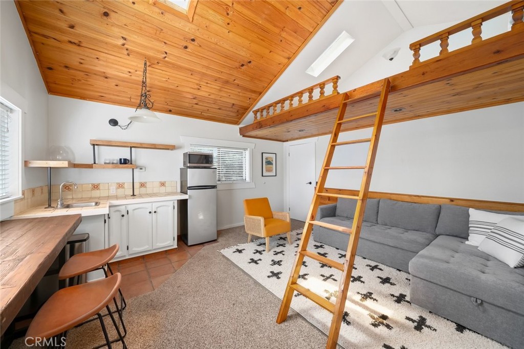 435 Ocean View Ave, Pismo Beach, CA 93449