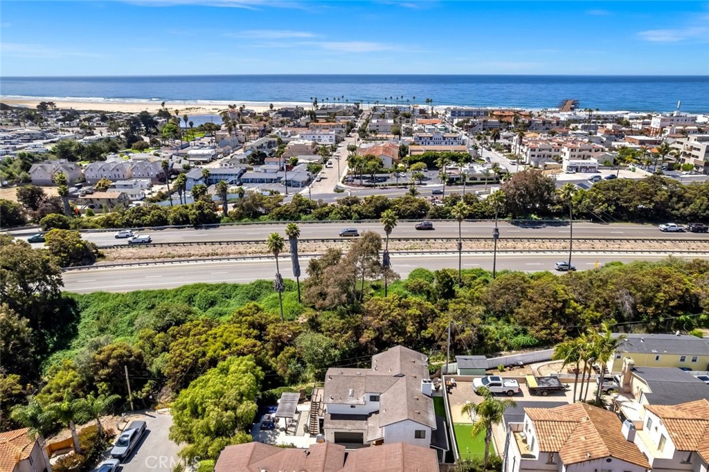 435 Ocean View Ave, Pismo Beach, CA 93449