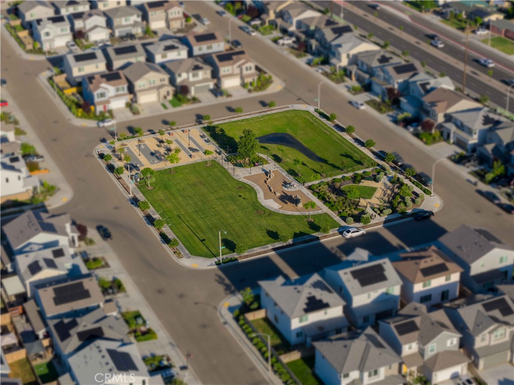 3049 N Dudley, Visalia, CA 93291