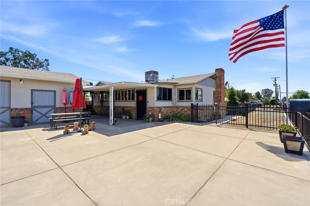 4007 W Myrtle Ave, Visalia, CA 93277