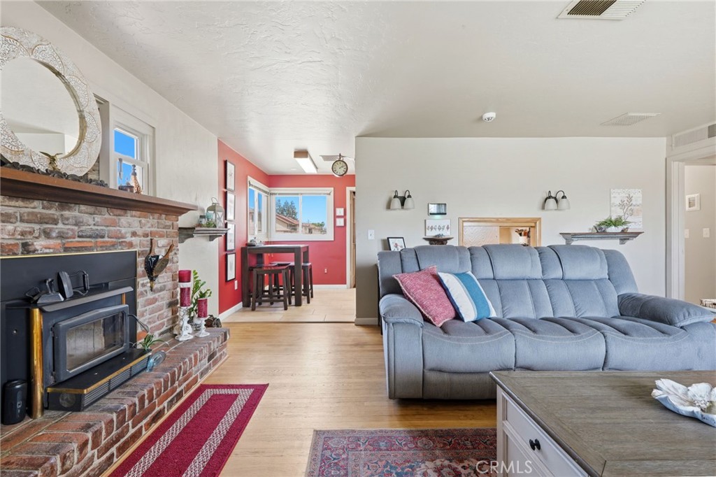 4007 W Myrtle Ave, Visalia, CA 93277