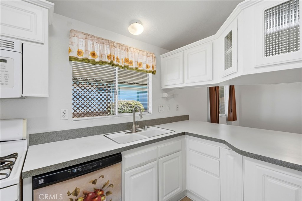 100 S Westwood St #129, Porterville, CA 93257