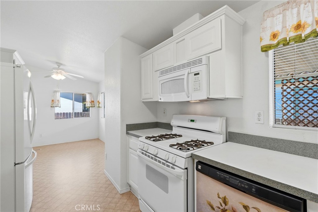 100 S Westwood St #129, Porterville, CA 93257