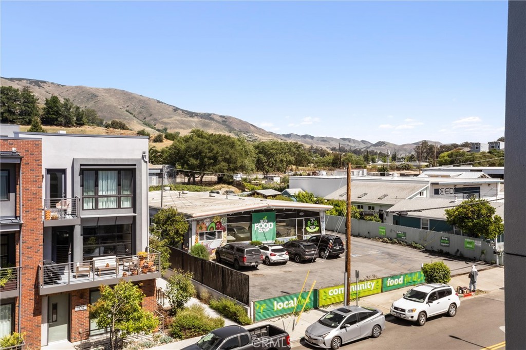 2475 Victoria, San Luis Obispo, CA 93401